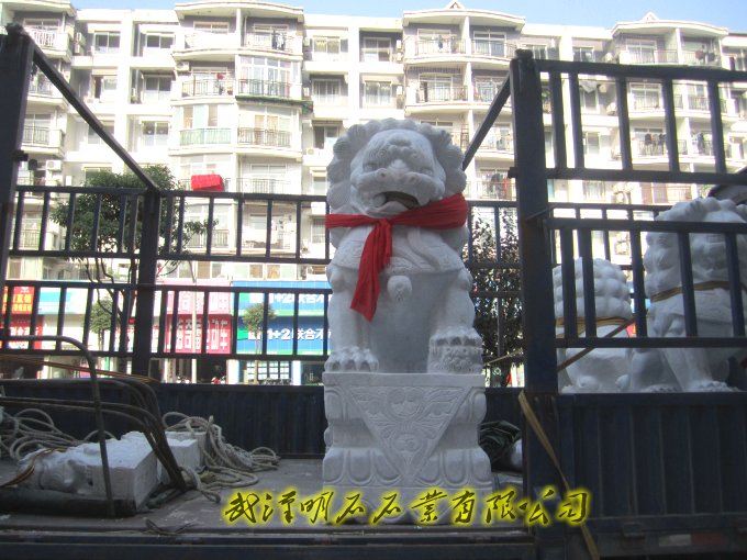 漢陽(yáng)石獅子