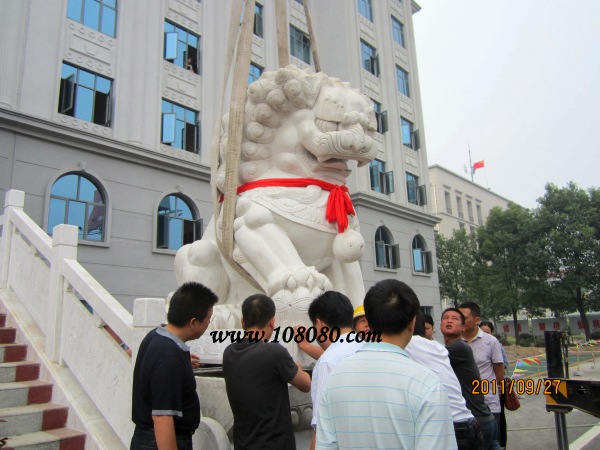 ��h�h����ʯ�{��