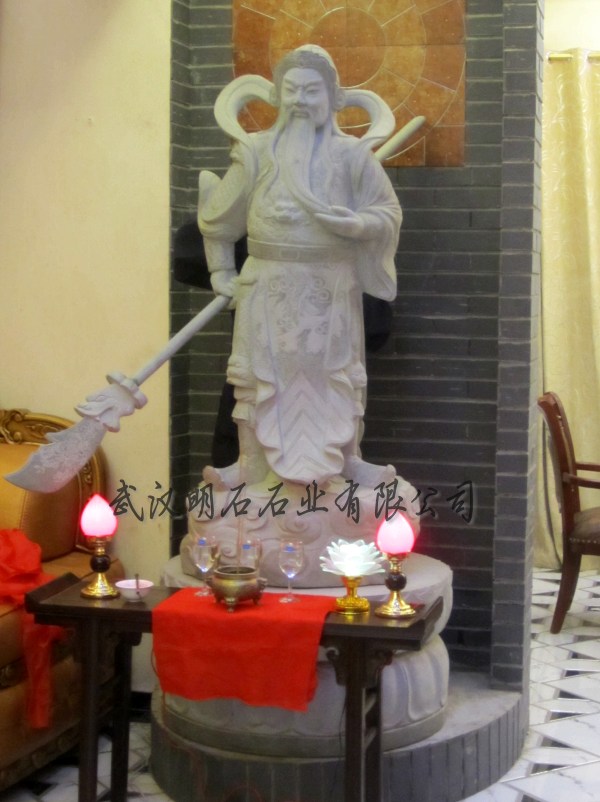 荊州石雕關(guān)公像